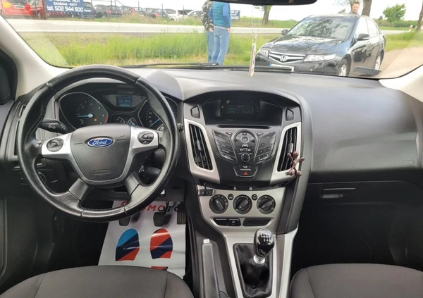 Ford Focus cena 26990 przebieg: 210000, rok produkcji 2015 z Kutno małe 466